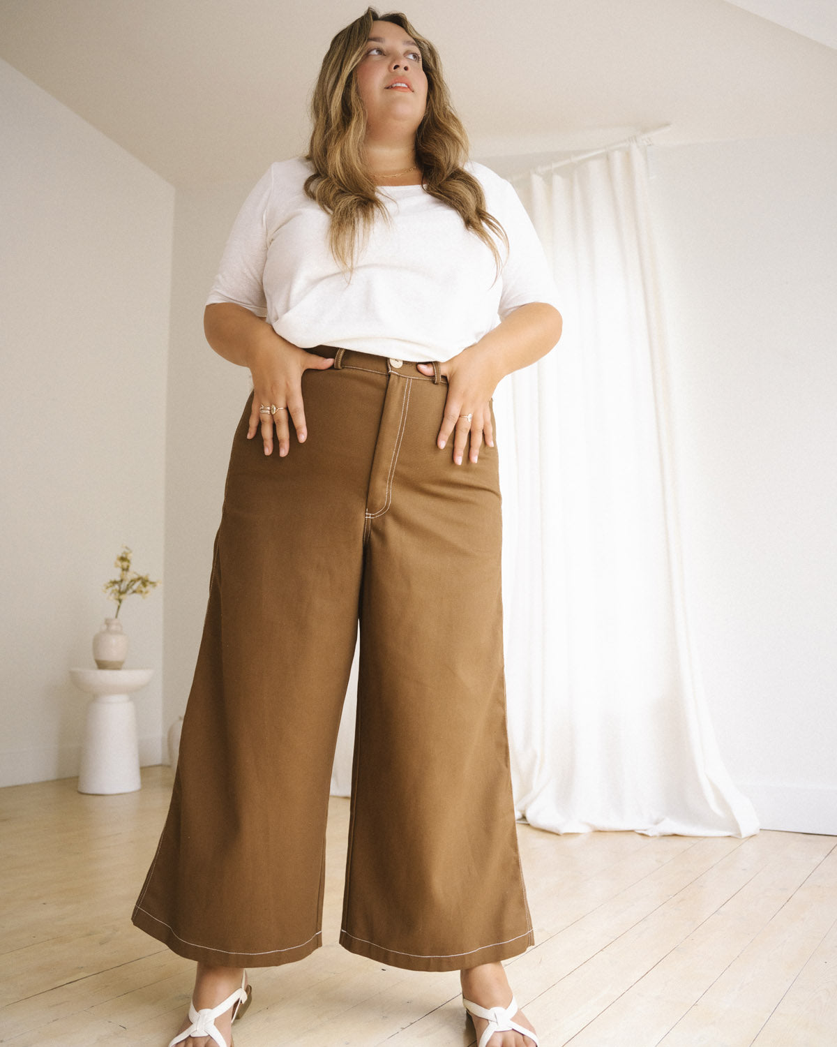 high-waisted wide leg pants in brown