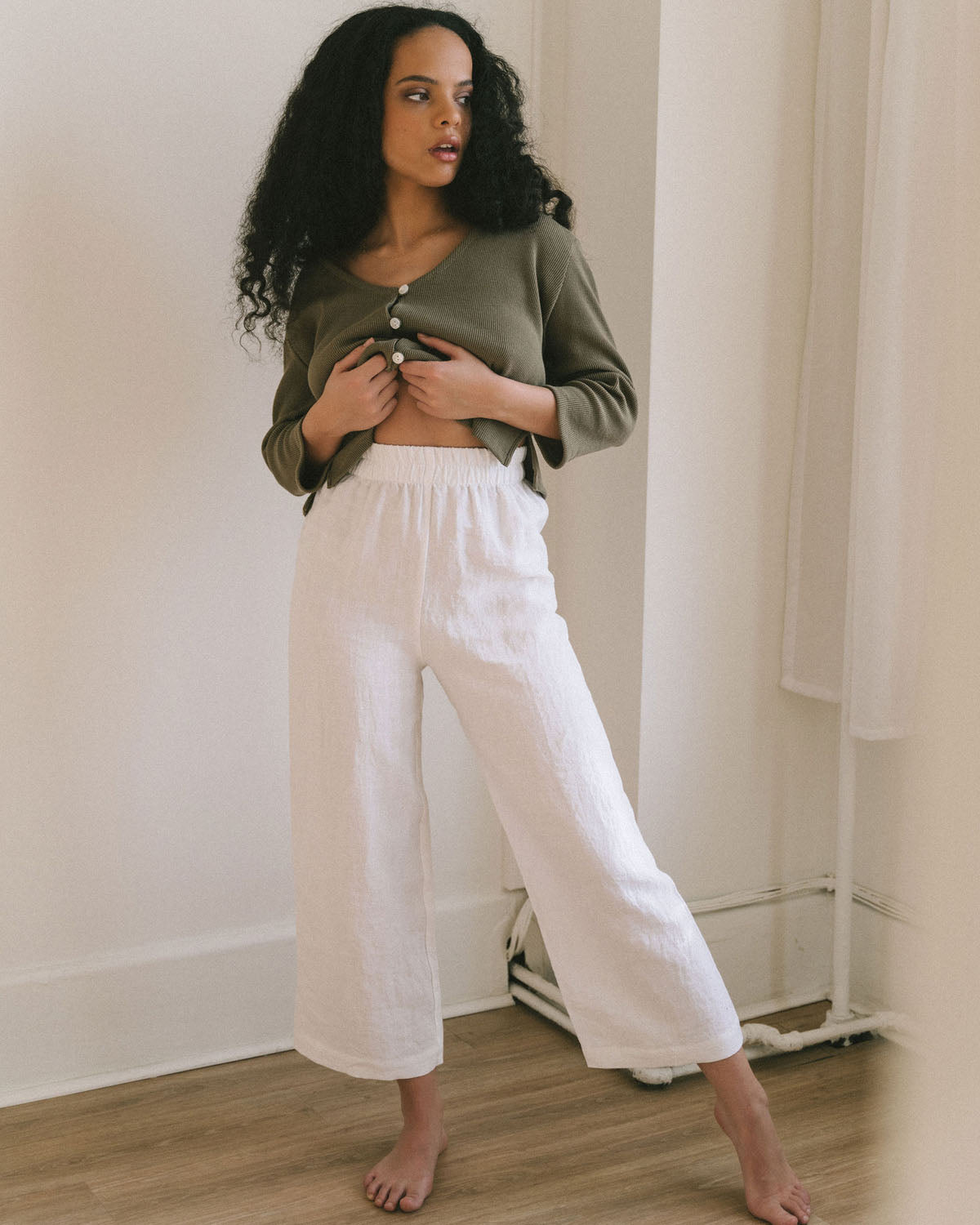 white linen elastic waist wide leg cropped pants