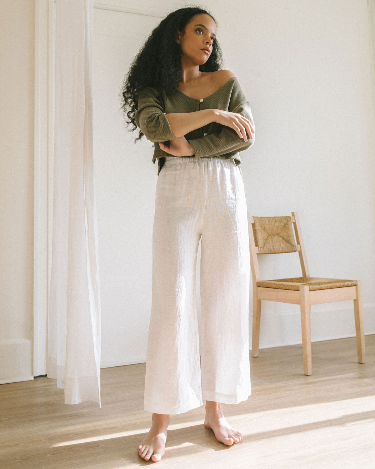 white linen elastic waist wide leg cropped pants