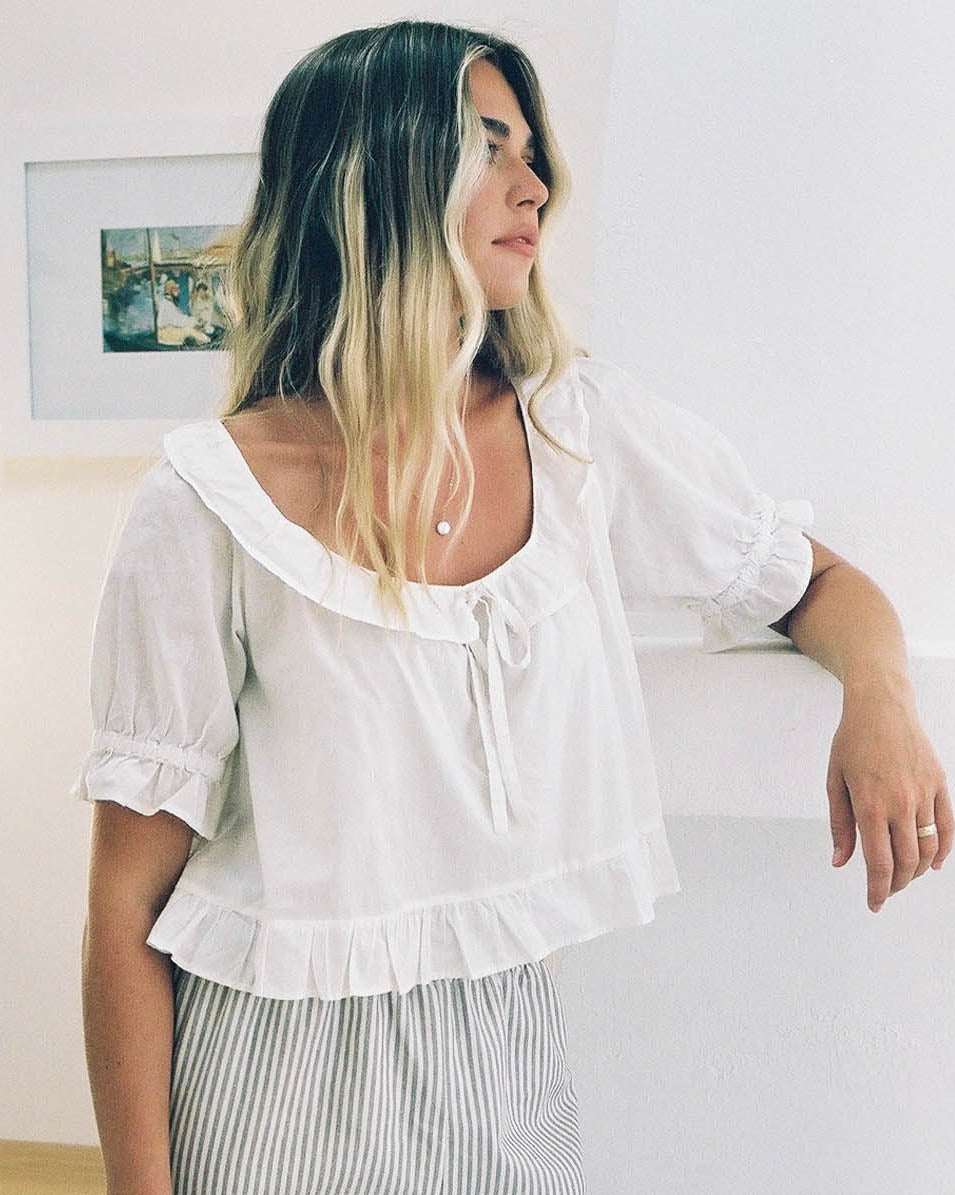 delicate, short-sleeve girly blouse with frills