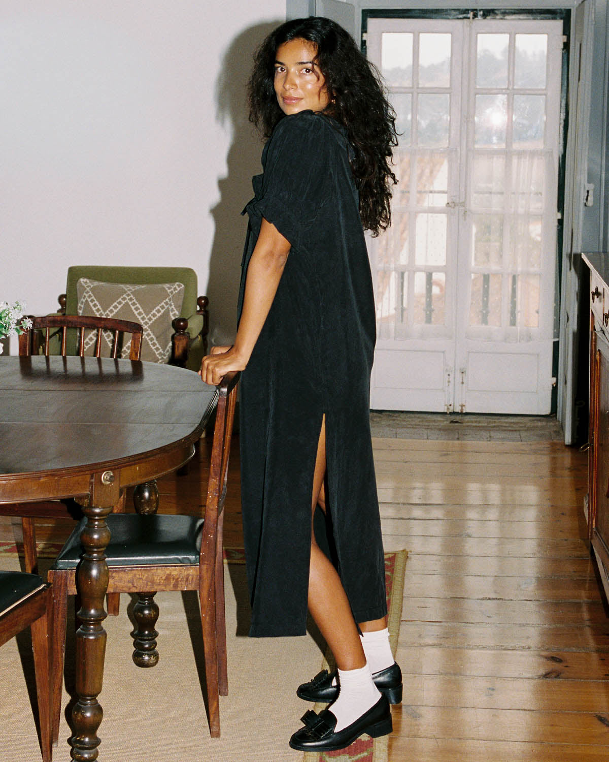 Doll Allongée | Smoky Black