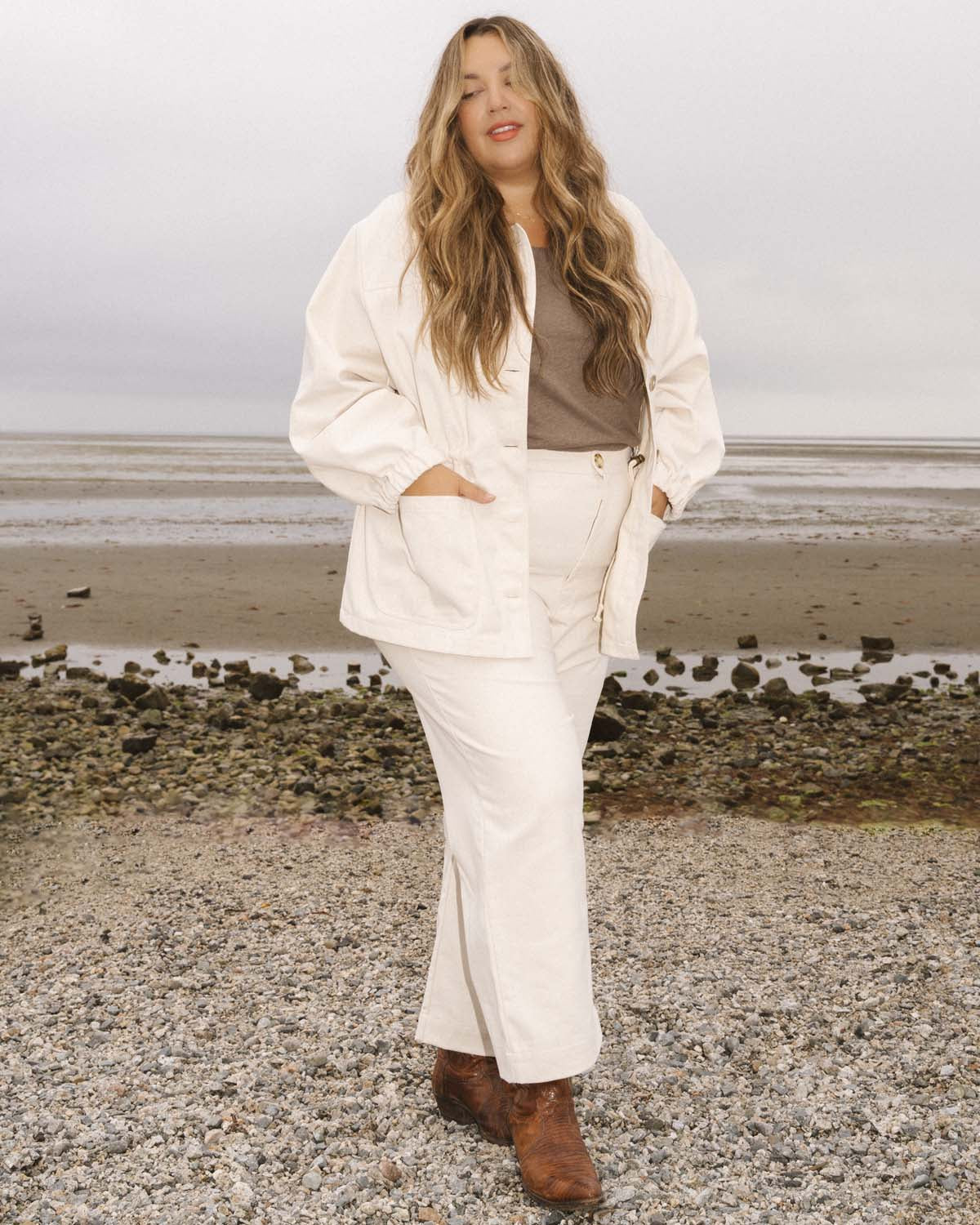 off-white straight leg pants with front and back pockets