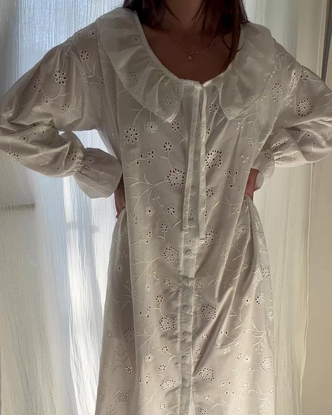 Étoile Nightgown | Moon Broderie