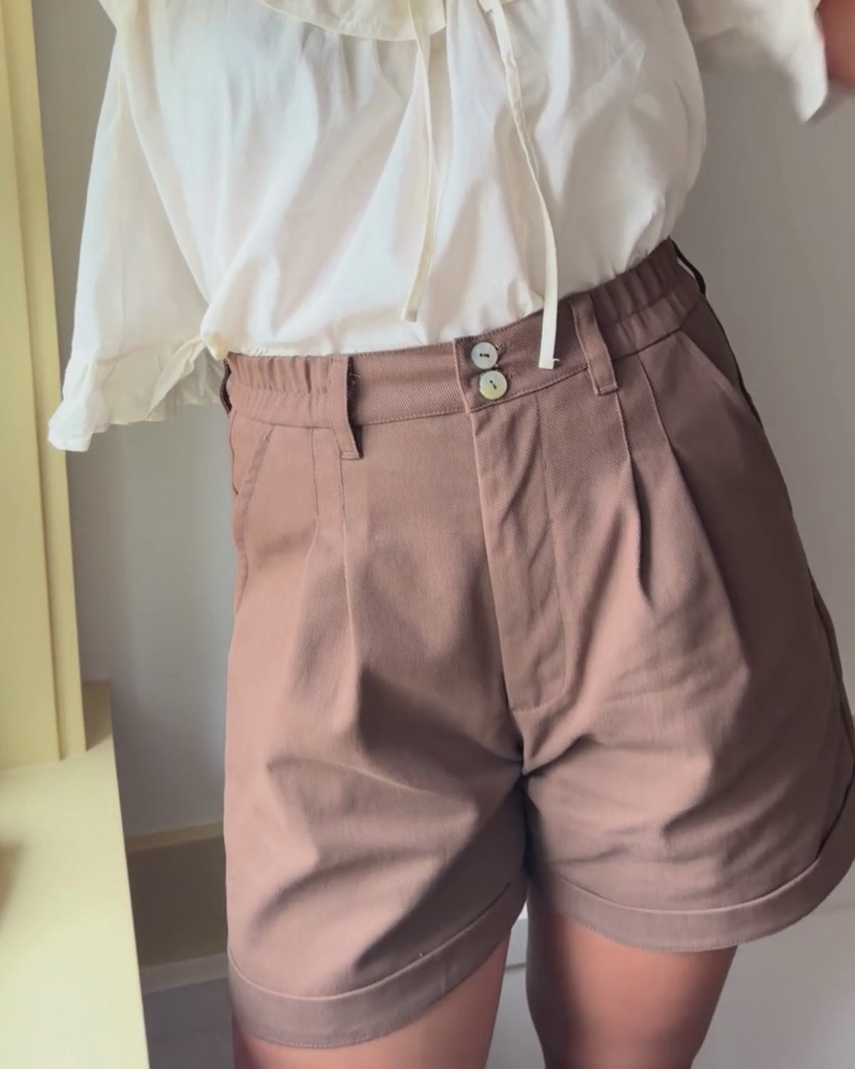Thorne Shorts | Hazelnut