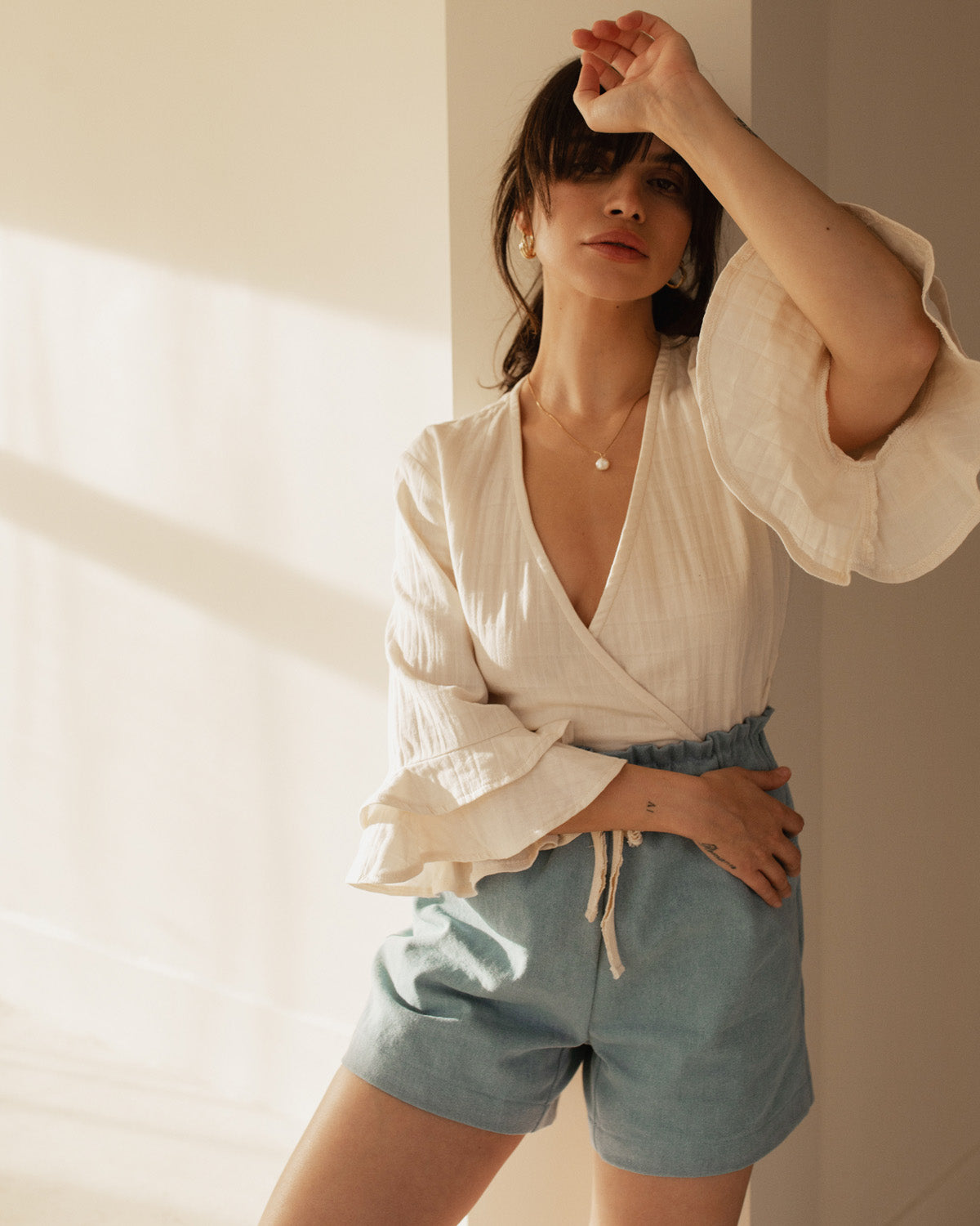 paperbag waist shorts in light denim