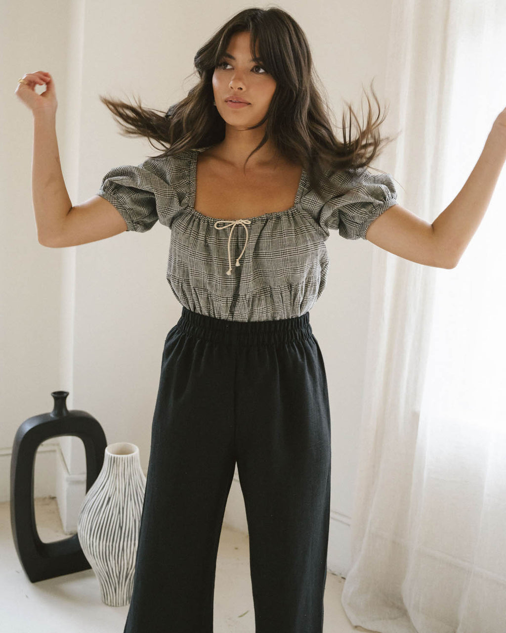 puff sleeve blouse in houndstooth pattern